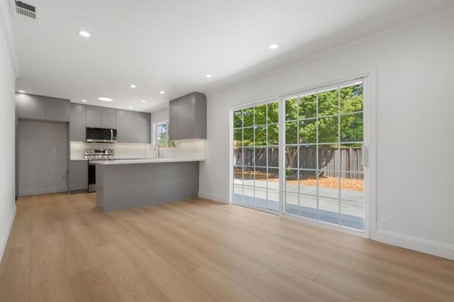 8633 Briarwood Lane, Dublin, CA 94568