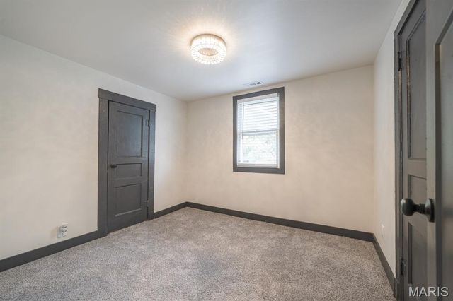 210 Springer Avenue, Edwardsville, IL 62025