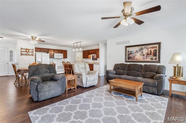 1007 Sweet River Drive, St Paul, MO 63366