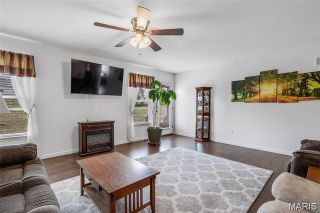 1007 Sweet River Drive, St Paul, MO 63366