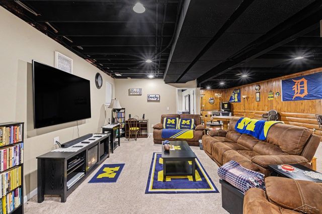2700 Reed Road, Lapeer, MI 48446
