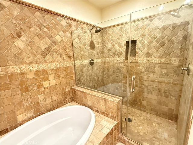 200 Paris 210, Newport Beach, CA 92663