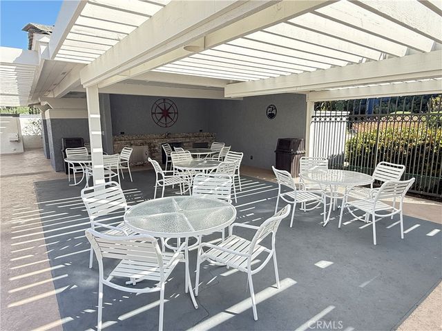 200 Paris 210, Newport Beach, CA 92663