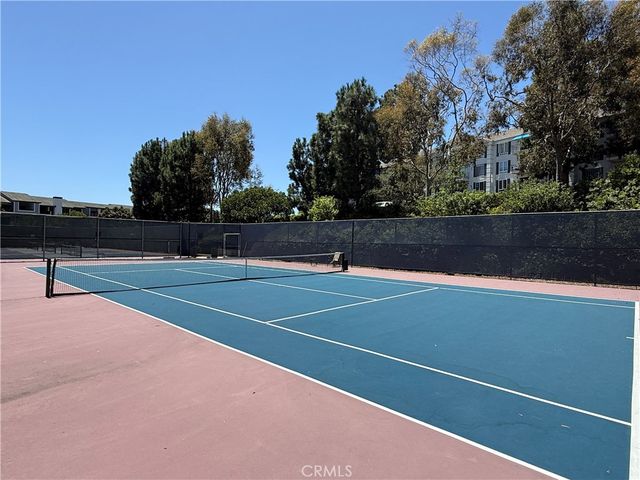 200 Paris 210, Newport Beach, CA 92663
