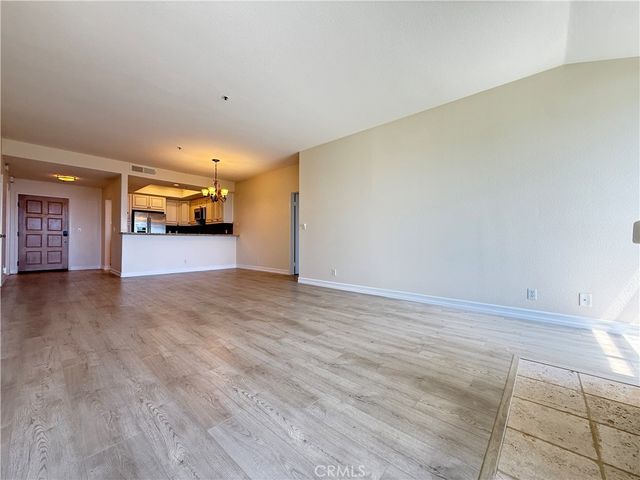 200 Paris 210, Newport Beach, CA 92663