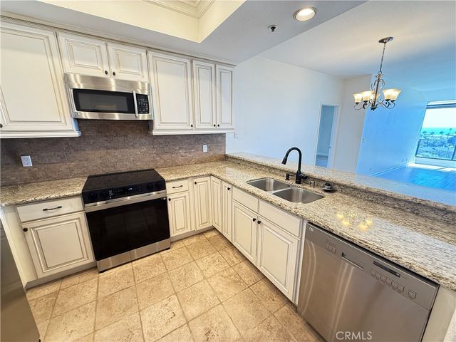 200 Paris 210, Newport Beach, CA 92663