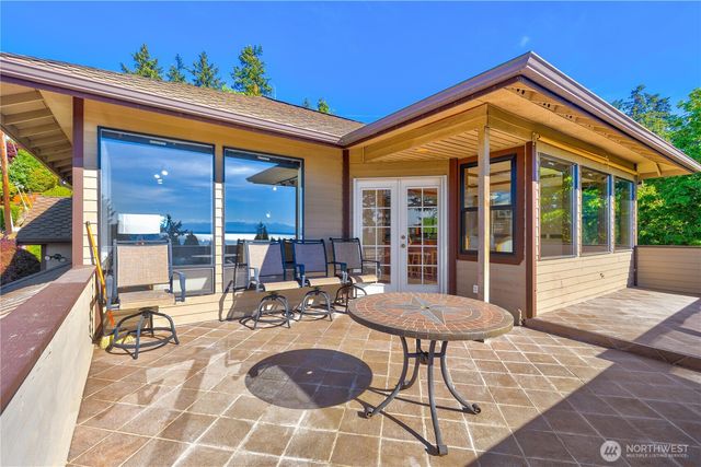 6116 Chennault Beach Drive, Mukilteo, WA 98275