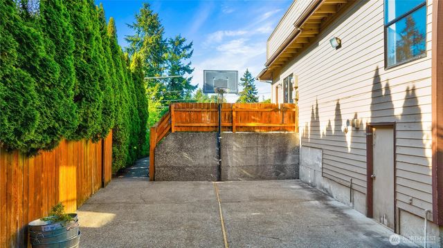6116 Chennault Beach Drive, Mukilteo, WA 98275