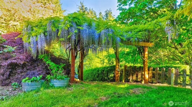 6116 Chennault Beach Drive, Mukilteo, WA 98275