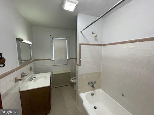 1348 RT-33, Hamilton Twp, NJ 08690