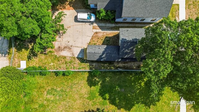 1316 Sanford Street, Muskegon, MI 49441