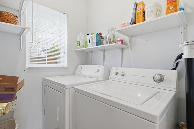 1507 E Bridgeport Ave, Spokane, WA 99207