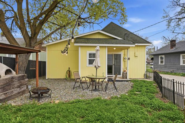 1507 E Bridgeport Ave, Spokane, WA 99207