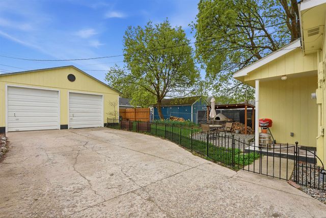 1507 E Bridgeport Ave, Spokane, WA 99207