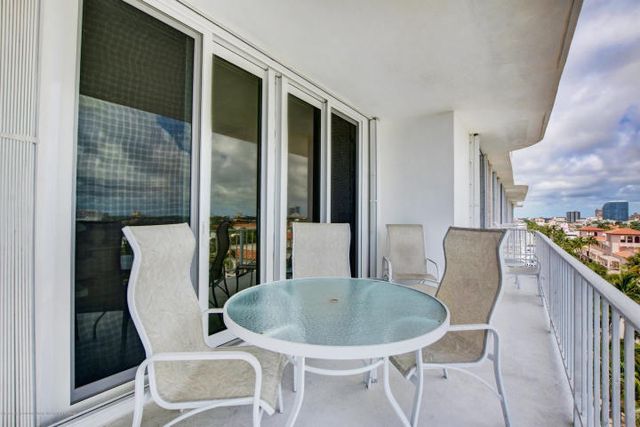 100 Worth Avenue 7, Palm Beach, FL 33480