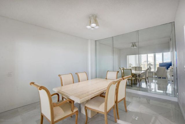 100 Worth Avenue 7, Palm Beach, FL 33480