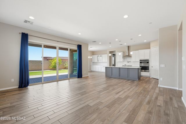 6891 W Foothills Acacia Place, Marana, AZ 85658