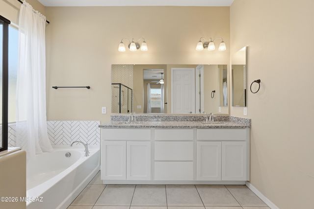 6891 W Foothills Acacia Place, Marana, AZ 85658
