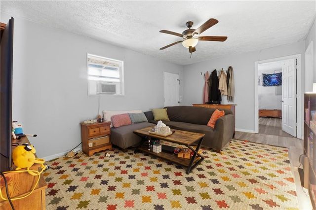 151 Grandma Branch Road, Grantville, GA 30220
