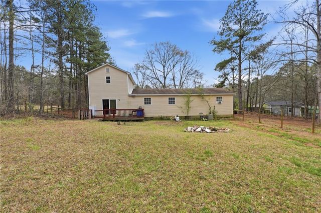 151 Grandma Branch Road, Grantville, GA 30220