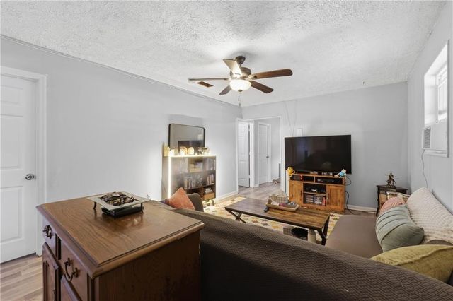 151 Grandma Branch Road, Grantville, GA 30220