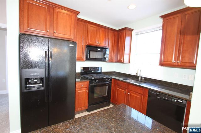 6208 Brookhaven Court, Riverdale Borough, NJ 07457