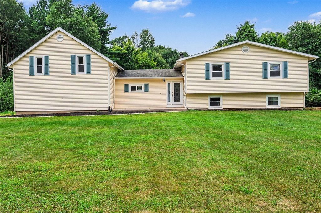 11867 4 Mile Road, Battle Creek, MI 49015