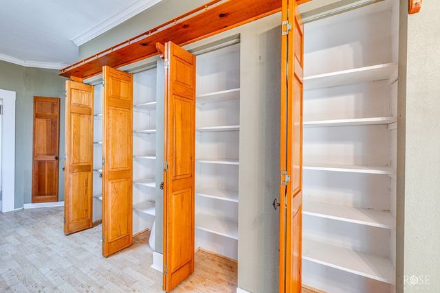 201 Ratliff Road, Bronte, TX 76933