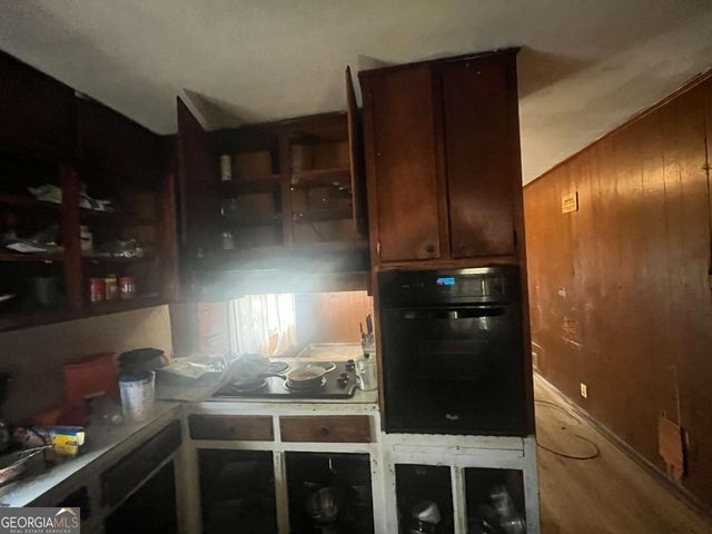 1318 Needmore Street SW, Conyers, GA 30012