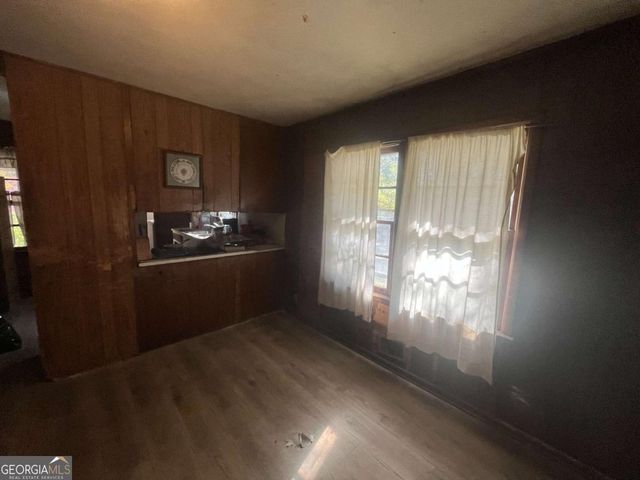 1318 Needmore Street SW, Conyers, GA 30012