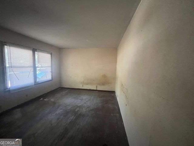 1318 Needmore Street SW, Conyers, GA 30012