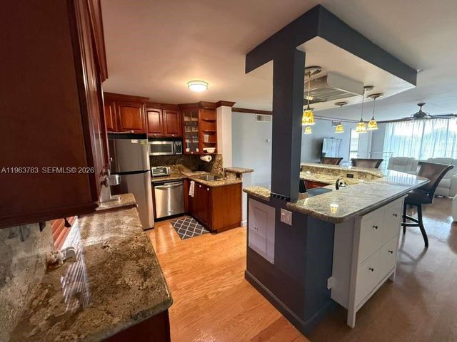 2691 S Course Dr 202, Pompano Beach, FL 33069