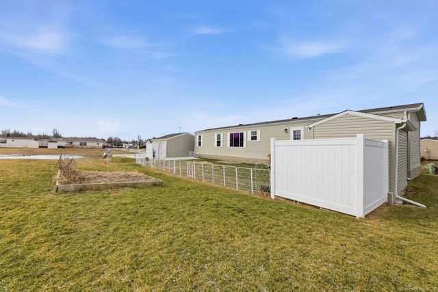 284 Rosebud Court, Port Huron, MI 48060