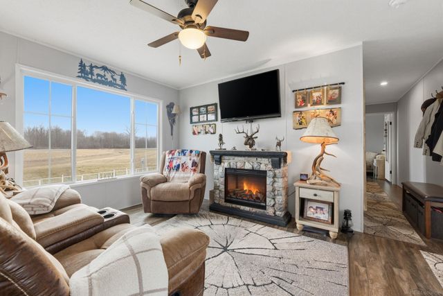 284 Rosebud Court, Port Huron, MI 48060