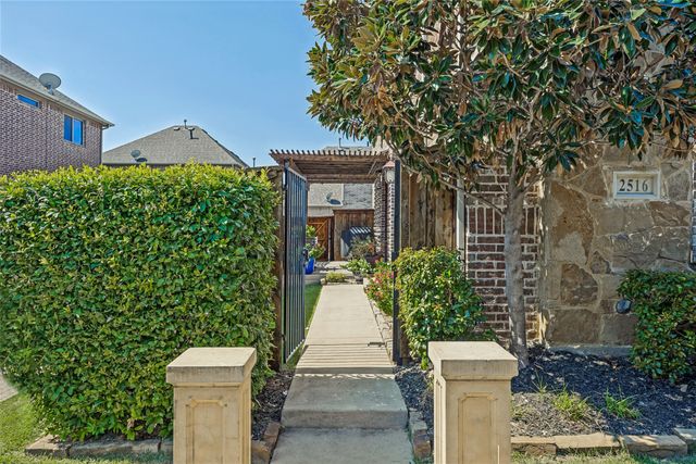 2516 Bill Moses Parkway, Farmers Branch, TX 75234