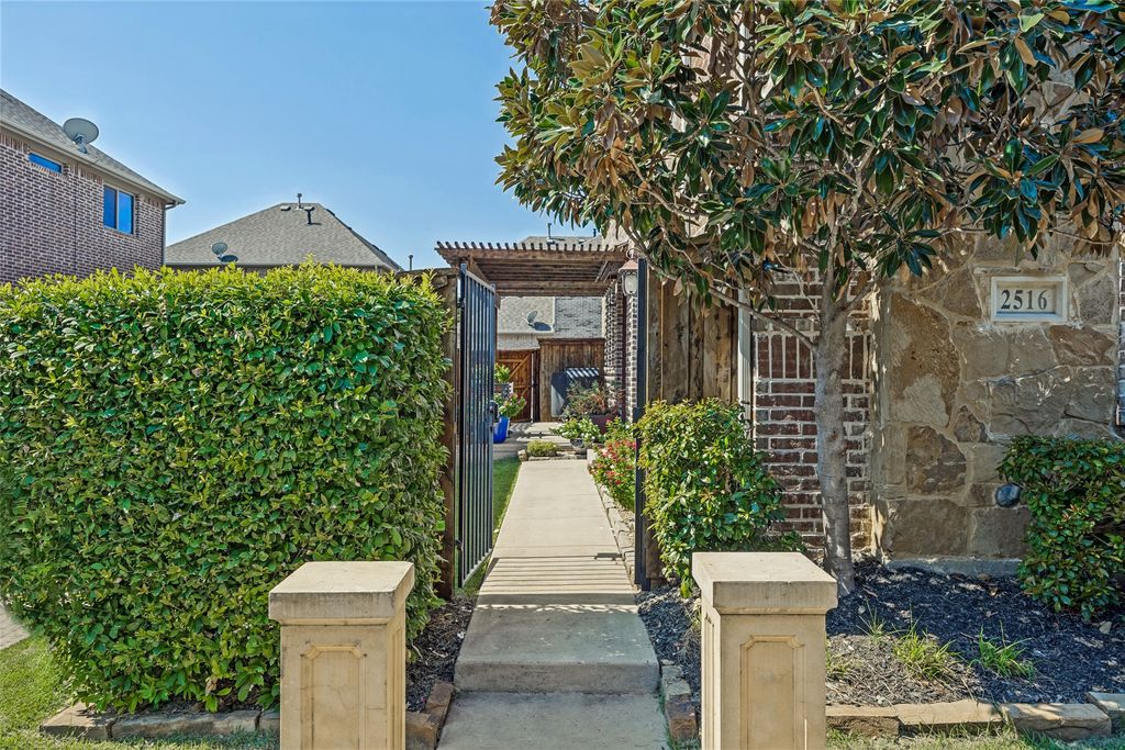 2516 Bill Moses Parkway, Farmers Branch, TX 75234 — photo 2