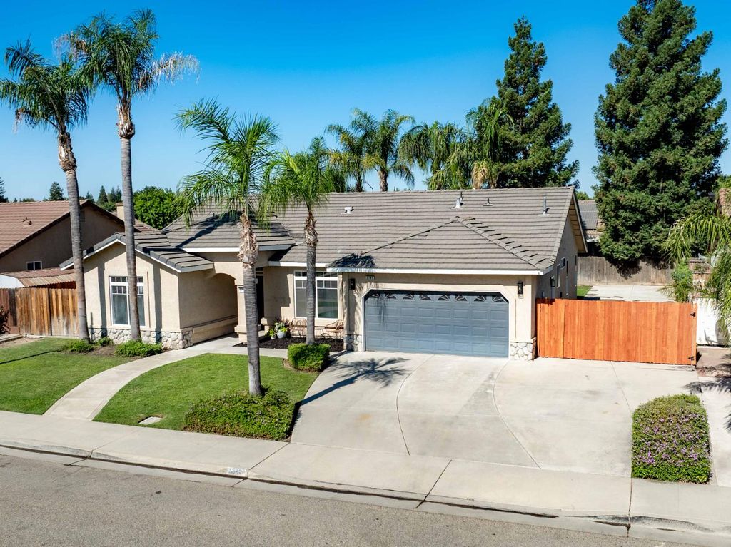3705 Bryan Street, Selma, CA 93662