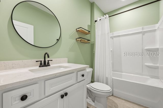 1164 Salem Bay Dr, Beaufort, SC 29902