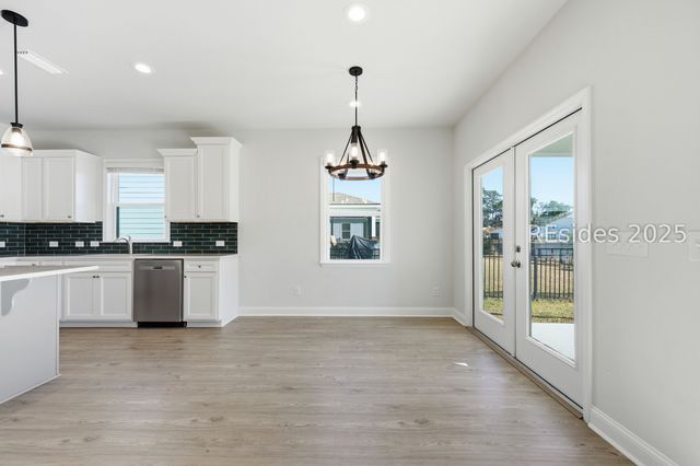 1164 Salem Bay Dr, Beaufort, SC 29902