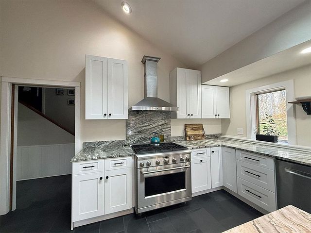 587 Johnson Spooner Road, Castleton, VT 05735