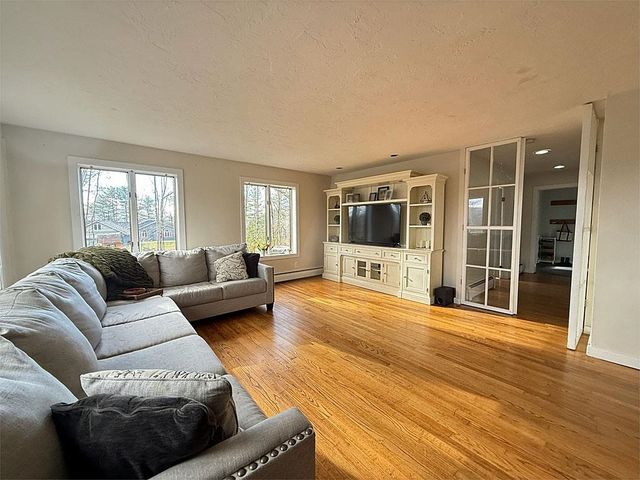 587 Johnson Spooner Road, Castleton, VT 05735