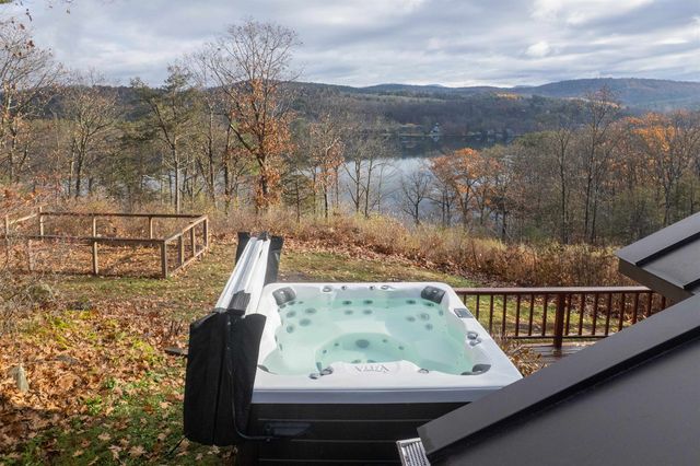 587 Johnson Spooner Road, Castleton, VT 05735