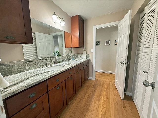 587 Johnson Spooner Road, Castleton, VT 05735