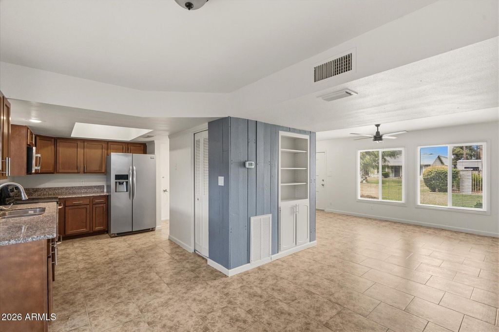 4718 N 26TH Drive, Phoenix, AZ 85017 — photo 5