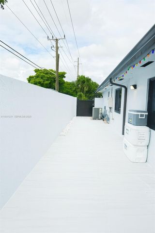 14690 SW 171st Ter, Miami, FL 33177