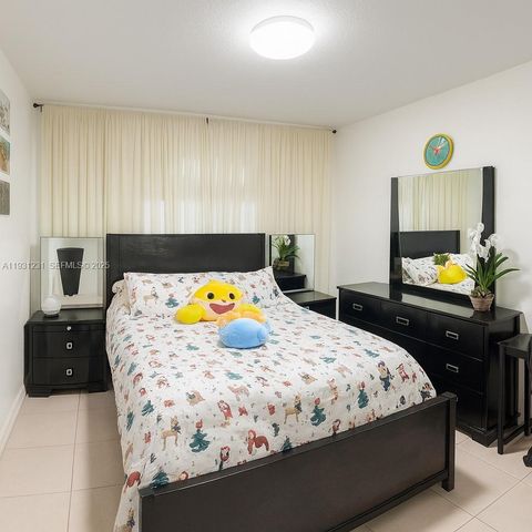 14690 SW 171st Ter, Miami, FL 33177