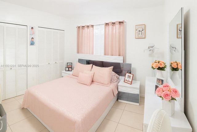 14690 SW 171st Ter, Miami, FL 33177