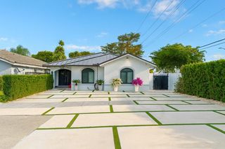 14690 SW 171st Ter, Miami, FL 33177