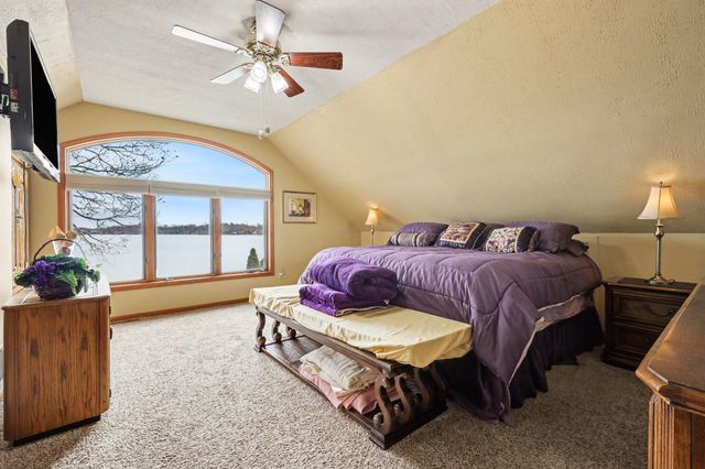 563 Waverly Road, La Porte, IN 46350