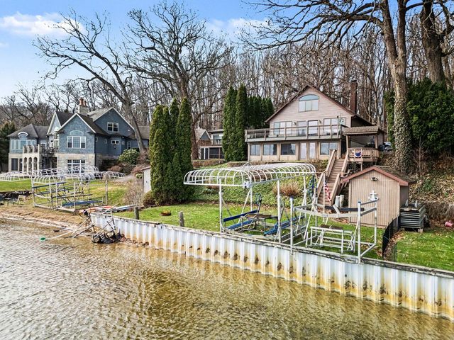 563 Waverly Road, La Porte, IN 46350